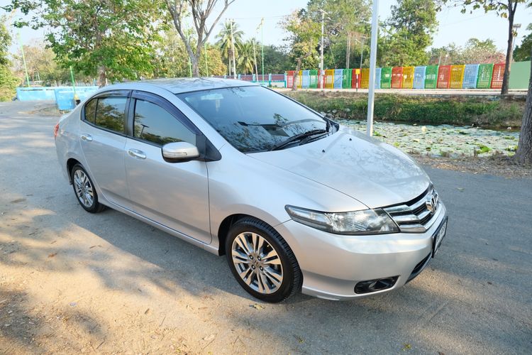Honda CITY 1.5SV ตัวท๊อป สีบรอนซ์เงิน เบาะหนังสีดำ เกียร์ออโต้ ปี 2012