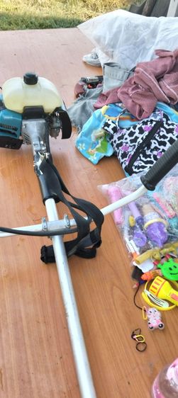 เครื่องตัดหญ้า 