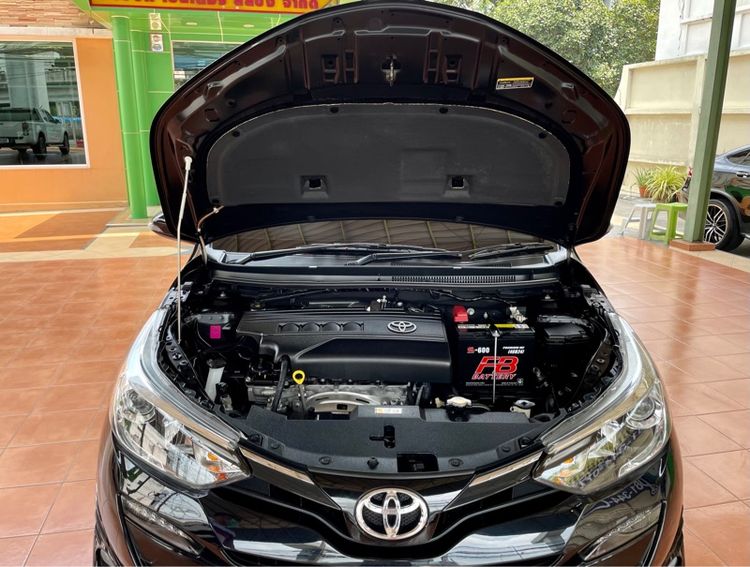 Toyota Yaris 2019 1.2 G Plus Sedan เบนซิน ไม่ติดแก๊ส เกียร์อัตโนมัติ ดำ รูปที่ 4