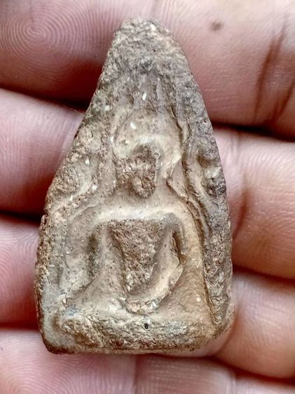 พระขุนแผนกรุบ้านกร่าง จ.สุพรรณบุรี