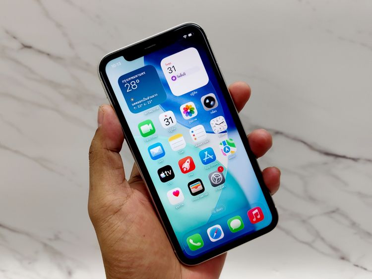 ขาย iPhone 11 64 GB สีขาว มือสอง
