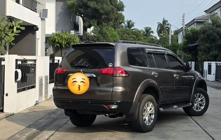 รถ Mitsubishi Pajero Sport 2.5 GT สี น้ำตาล