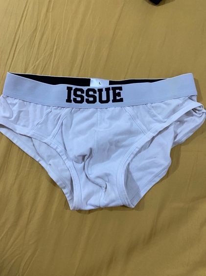กางเกงใน issue