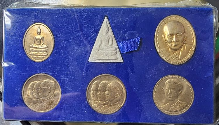 พระชุดสมเด็จพระญาณสังวร วัดบวรนิเวศวิหาร ปี 2529