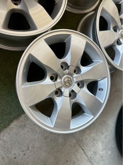 ขายล้อแม็กซ์ Toyota Vigo ขอบ16 6รู139 สีสวย ไม่มีดุ้ง ไม่มีคด รูปที่ 3