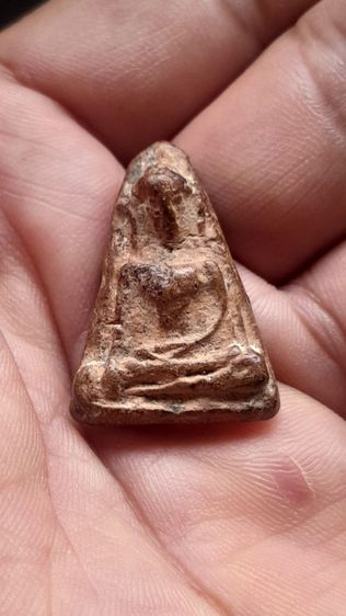 พระผงสุพรรณหน้าหนุ่ม