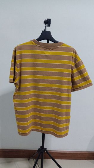 เสื้อยืดคอกลม GUESS มือสอง อก 44 ยาว 27 รูปที่ 2