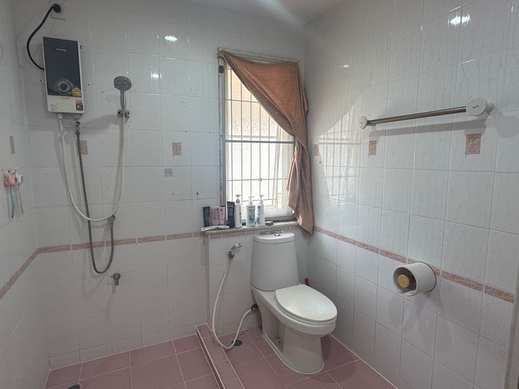 อื่นๆ มีบางส่วน สร้างเสร็จก่อน 2010 ขายบ้านมือสอง ด่วน‼️ 4.9 ลบ หมู่บ้านเรือนหลวงพาร์ควิลล์ รูปที่ 2