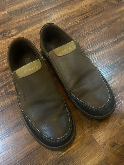 รองเท้าหนัง 