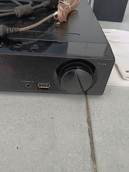 ขายเครื่องเล่นบลูเรย์เป็นโฮมเธียเตอร์5.1 มีเซนเตอร์ คู่หน้า คู่หลัง และซับวูฟเฟอร์ ยี่ห้อPioneer มีช่องต่อสัญญาณได้ดังรูป  รูปที่ 13