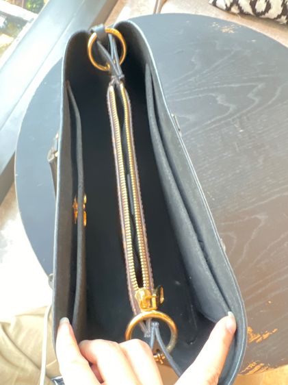 (ส่งต่อ) ของแท้  LV Flower Tote Monogram Brown พร้อมใบเสร็จและสายยาว สภาพสวยมาก รูปที่ 3