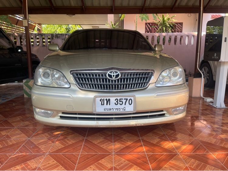 รถ Toyota Camry 2.4 Q สี บรอนซ์ทอง