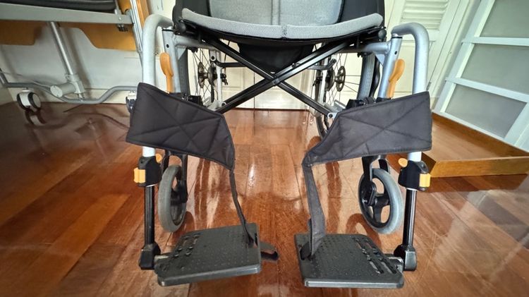 รถเข็นคนไข้ wheelchair รูปที่ 2