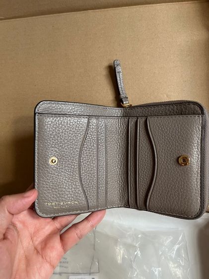 กระเป๋าสตางค์Tory รูปที่ 4