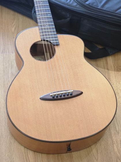 กีตาร์ Anuenue รุ่น MV114 All Solid สภาพสวยพร้อม Gigcase คู่ตัว รูปที่ 3