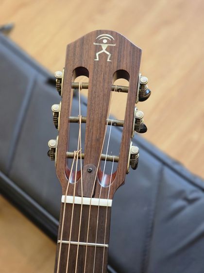 กีตาร์ Anuenue รุ่น MV114 All Solid สภาพสวยพร้อม Gigcase คู่ตัว รูปที่ 6