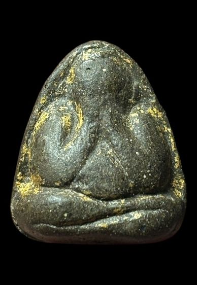 พระปิดตาหลังเรียบหลวงพ่อแก้ววัดเครือวัลย์