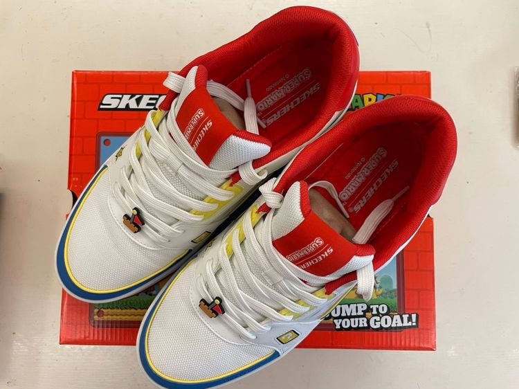 SKECHERS Super Mario สภาพเหมือนใหม่