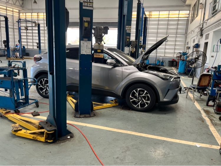 Toyota C-HR 2020 1.8 HV Hi Utility-car ปลั๊กอินไฮบริด (PHEV) ไม่ติดแก๊ส เกียร์อัตโนมัติ รูปที่ 2