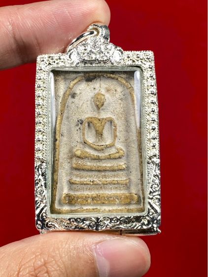 🔺 พระสมเด็จวัดระฆัง พิมพ์ใหญ่ องค์สภาพสวยสมบูรณ์ ไม่มีหักซ่อม  พร้อมเลี่ยม