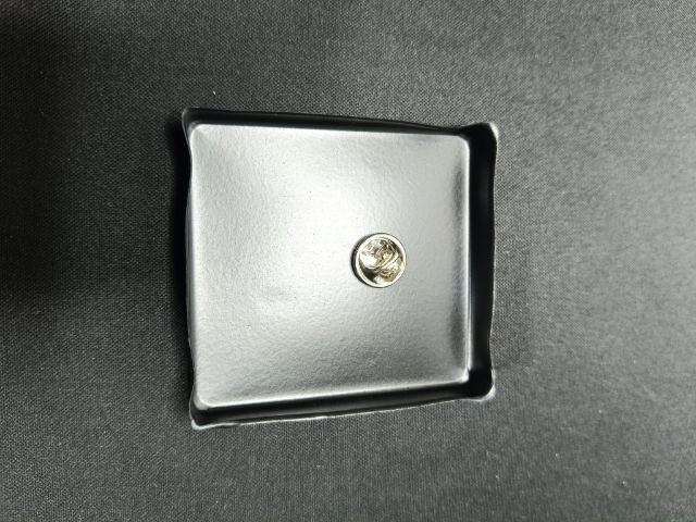 เข็มกลัดที่ระลึก (Memorial Pins) จากคอนเสิร์ตใหญ่ของโปรเจกต์ Love Live Sunshine รูปที่ 2