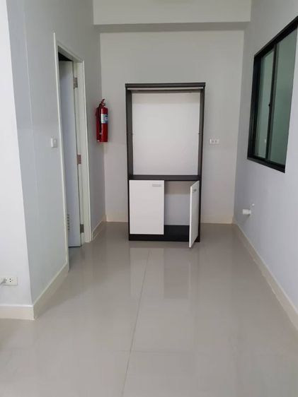 Pruksa 2017 มีบางส่วน ไม่ใช่ ให้เช่าทาวน์โฮมติดถนนติวานนท์ รูปที่ 3