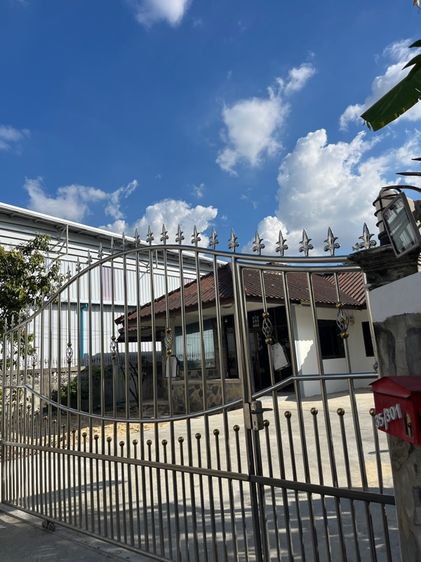 ให้บ้านเดี่ยวแอร์ทั้งหลังกับเรือนแถว