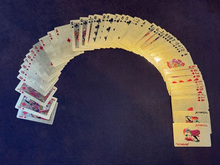 ชุดการ์ดโปสการ์ด  ของ New Zealand โป๊กเกอร์ เหมาะกับของขวัญ  สําหรับเล่นเกม ของสะสม  การ์ดสีทองสวยงาม ใช้เพื่อเก็บสะสม เพื่อความสนุกสนาน รูปที่ 4