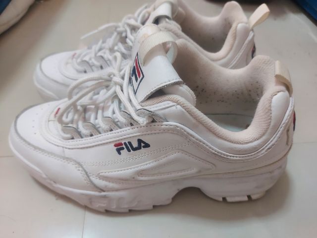 รองเท้าFILA แท้ มือสอง เบอร์39 ใส่เองสภาพสวย พื้นรองเท้าไม่สึก รูปที่ 6
