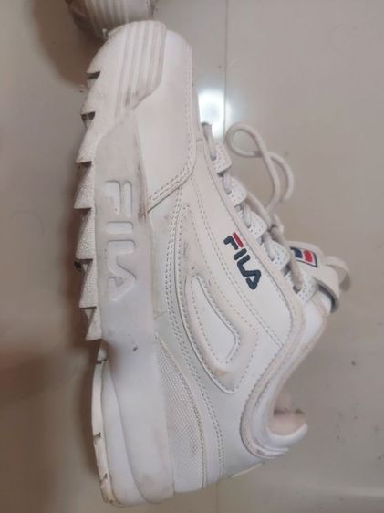 รองเท้าFILA แท้ มือสอง เบอร์39 ใส่เองสภาพสวย พื้นรองเท้าไม่สึก รูปที่ 3