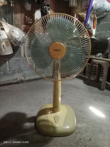 ขายพัดลมHatariปรับคอสูงได้ราคา400บาท