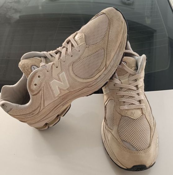 ผ้าใบ รองเท้าผ้าใบ UK 9.5 | EU 44 | US 11 ขายถูก  New Balance 2002RE สีน้ำตาลเข้ม วินเทจ Size 44-280cm สภาพสวย ของแท้