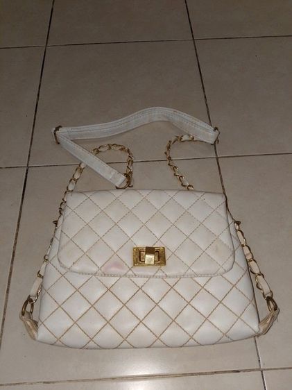 แจกฟรีกระเป๋าแฟชั่นผู้หญิง