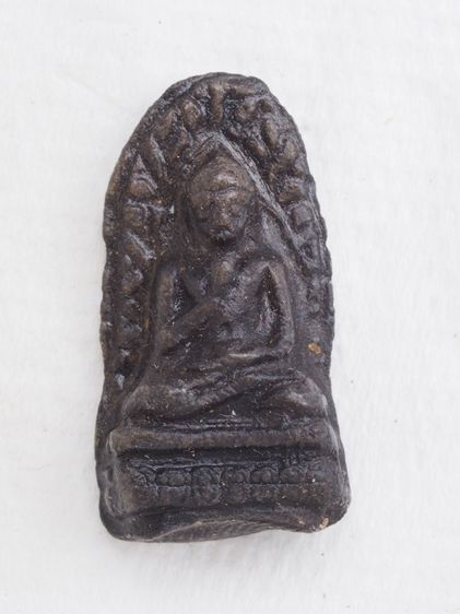 พระรอด 27106810