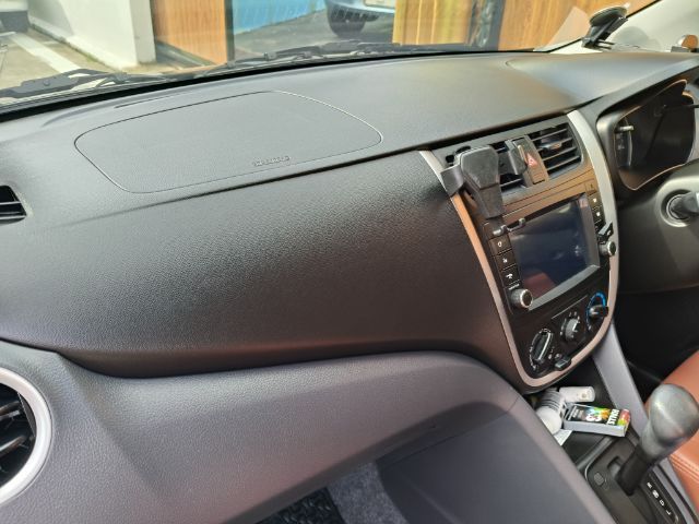 Suzuki Celerio 2025 1.0 GLX Sedan เบนซิน ไม่ติดแก๊ส เกียร์อัตโนมัติ เทา รูปที่ 2