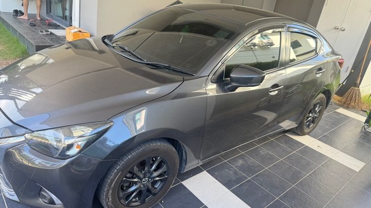 Mazda Mazda 2 2017 1.3 Sedan เบนซิน ไม่ติดแก๊ส เกียร์อัตโนมัติ เทา รูปที่ 3