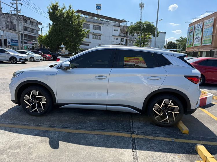 BYD Atto 3 2023 Extended Range Utility-car ไฟฟ้า เกียร์อัตโนมัติ ขาว รูปที่ 3