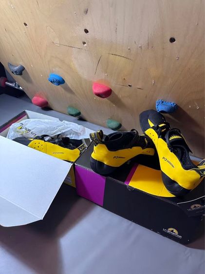 La Sportiva Solution Comp Black Yellow) Brand new climbing shoes รูปที่ 3