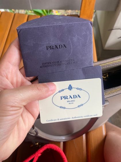กระเป๋า prada รูปที่ 3