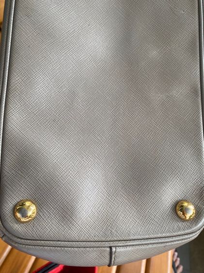 กระเป๋า prada รูปที่ 8