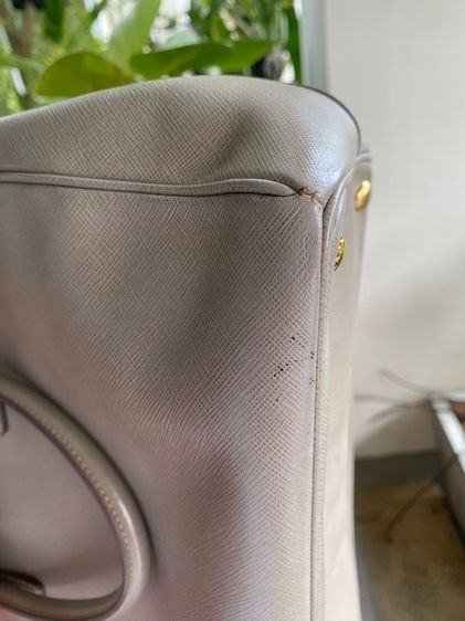 กระเป๋า prada รูปที่ 13