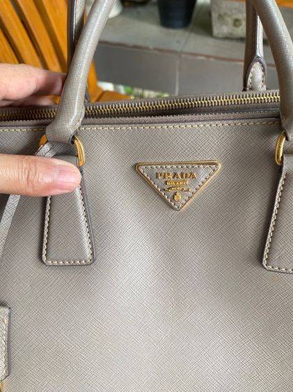 กระเป๋า prada รูปที่ 2