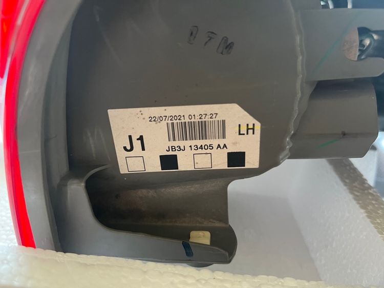 ไฟท้าย Ford ranger wildtrak ปี 2021 รูปที่ 4