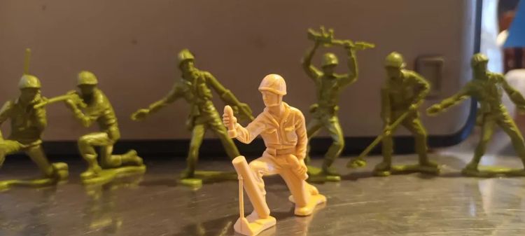 โมเดลมือสองทหารจากอเมริกา ครบ48 ตัว ไม่มีถุง TIMMEE TOYS OD green and Tan จากปี2022 ไม่เสียหาย รูปที่ 4