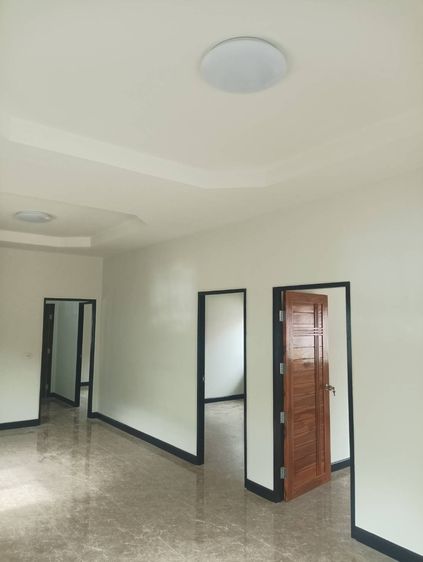 ไม่มี ขายบ้านสร้างใหม่ ในหมู่บ้านภูชะโงกสวีทโฮม เป็นบ้านเดี่ยวชั้นเดียว 60 ตร.ว.3 ห้องนอน 2 ห้องน้ำ 1 ห้องโถง 1 ครัวพร้อมโรงรถจอดได้ 2 คัน รูปที่ 4