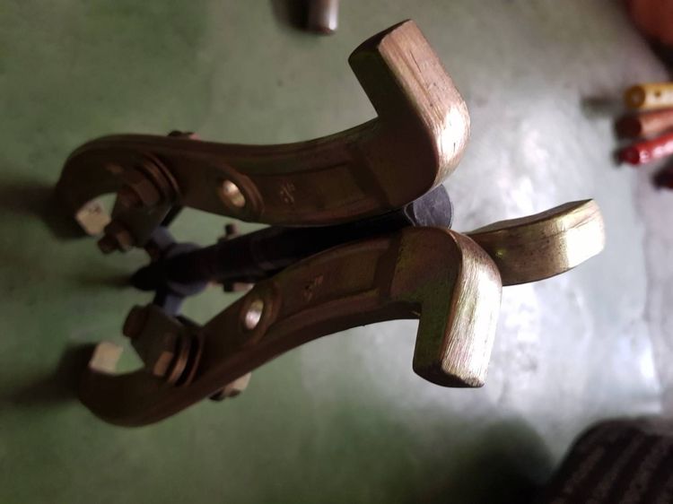 เหล็กดูด 3 ขา K-P 8 นิ้ว ของใหม่