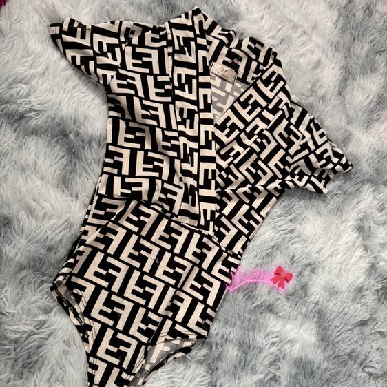 อื่นๆ อื่นๆ เดรส | จั๊มสูท แขนสั้น Mone Monogram Chic Playsuit 