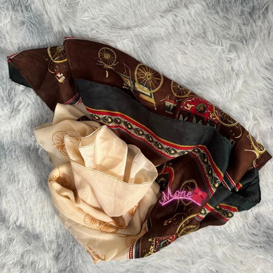 ผ้าพันคอ Vintage Carriage Scarf 🖤🤎