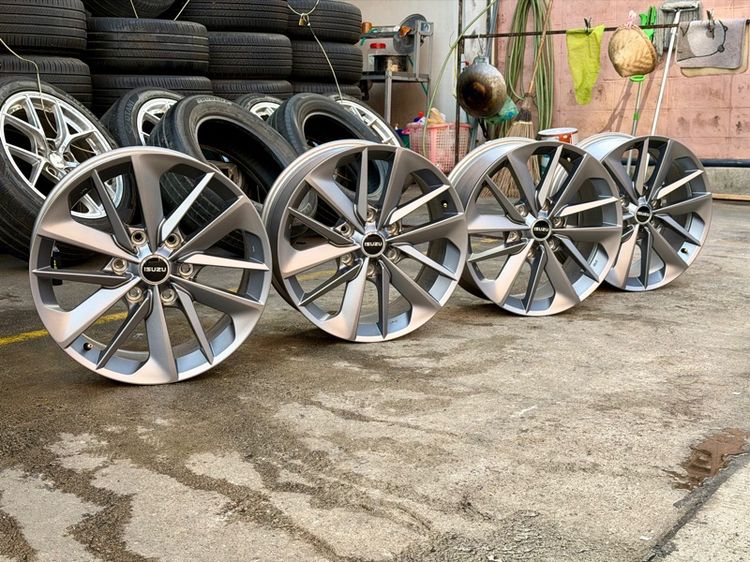 อะลูมิเนียมอัลลอย 18" ล้อเปล่า Isuzu ขอบ 18”