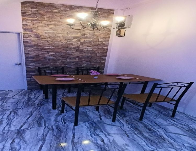 ตกแต่งครบ 5ห้องนอน3ชั้นขายหมู่บ้านหงส์ประยูรใกล้ตลาดบางบัวทอง รูปที่ 4